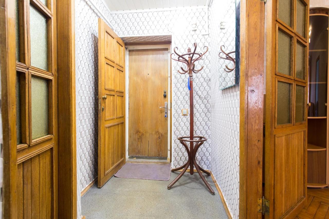 Kosmicheskaya Street Area Apartment Kharkiv Bagian luar foto