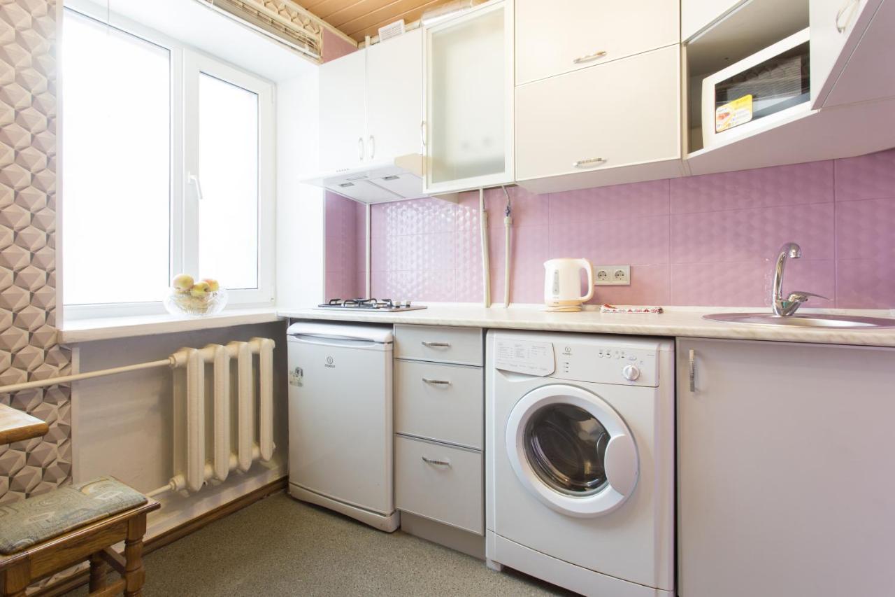 Kosmicheskaya Street Area Apartment Kharkiv Bagian luar foto