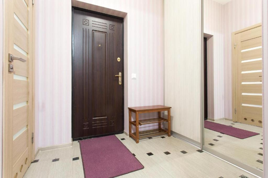 Kosmicheskaya Street Area Apartment Kharkiv Bagian luar foto